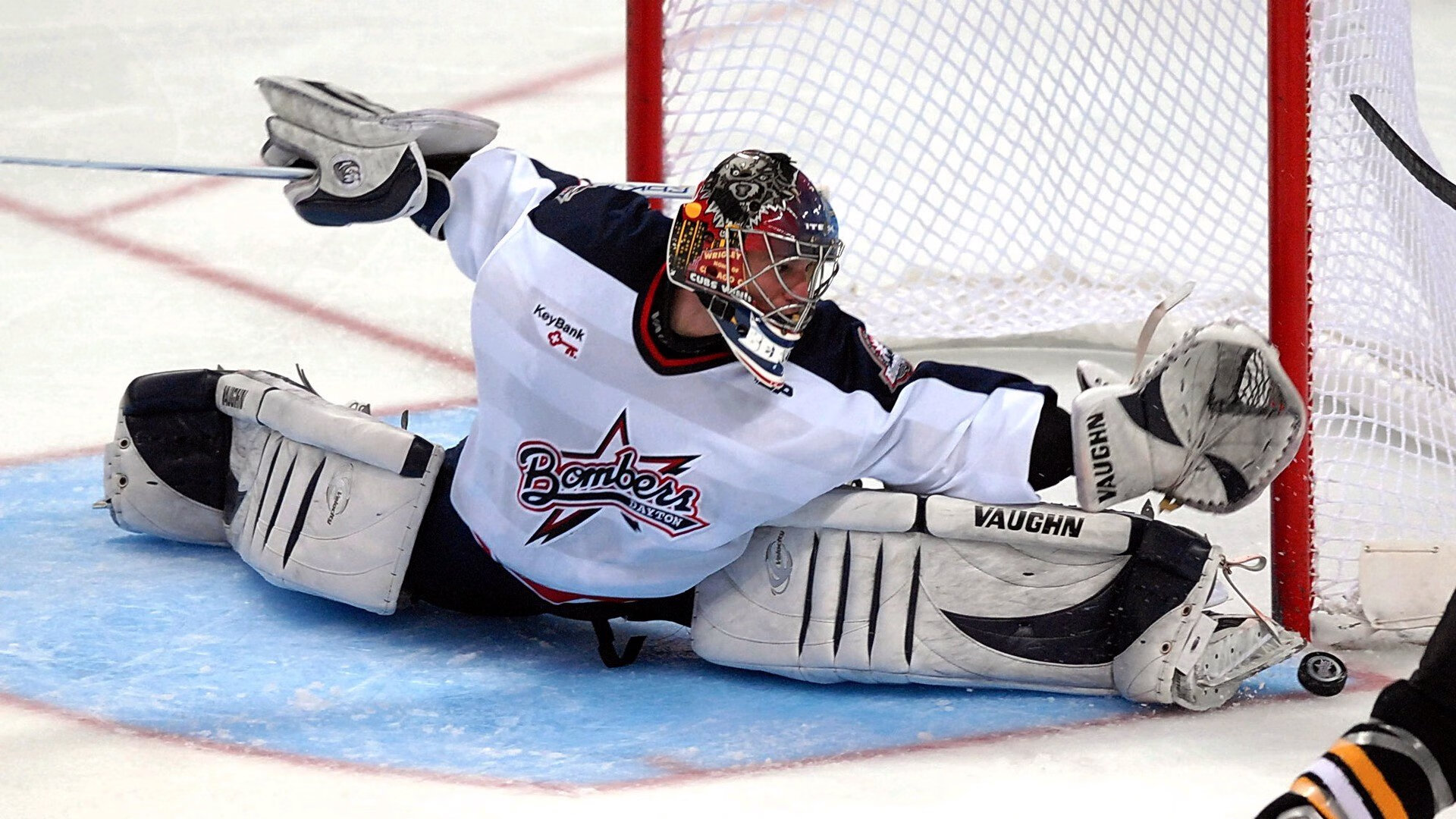 高校篮球精英挑战赛助力大学体育发展，大学校园篮球比赛